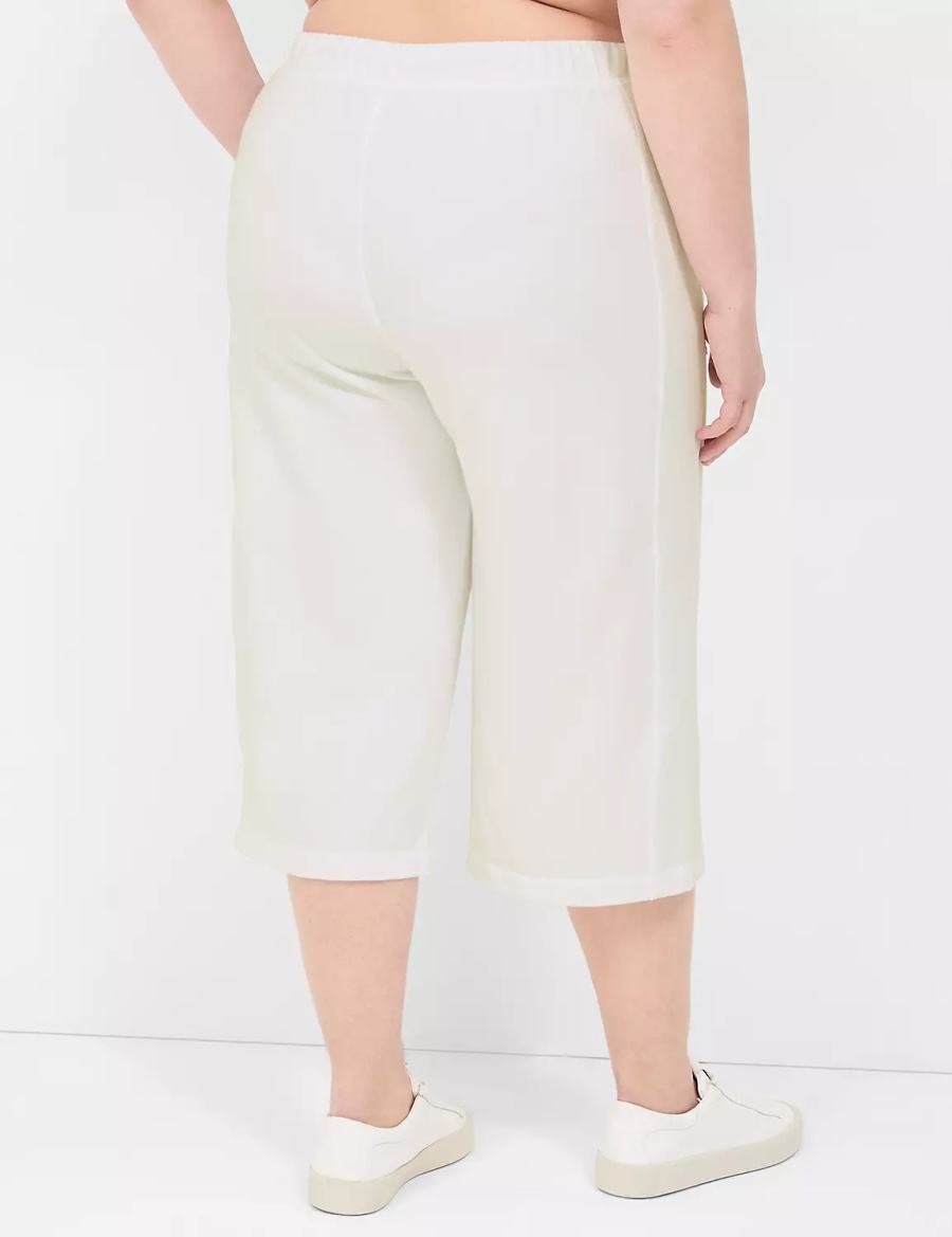 Women Lane Bryant LIVI French Terry Relaxed Straight Capri Pants White | BBD5399SG