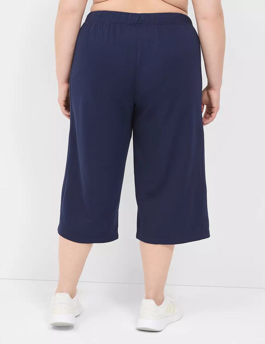 Women Lane Bryant LIVI French Terry Relaxed Straight Capri Pants Navy | XST7771DG